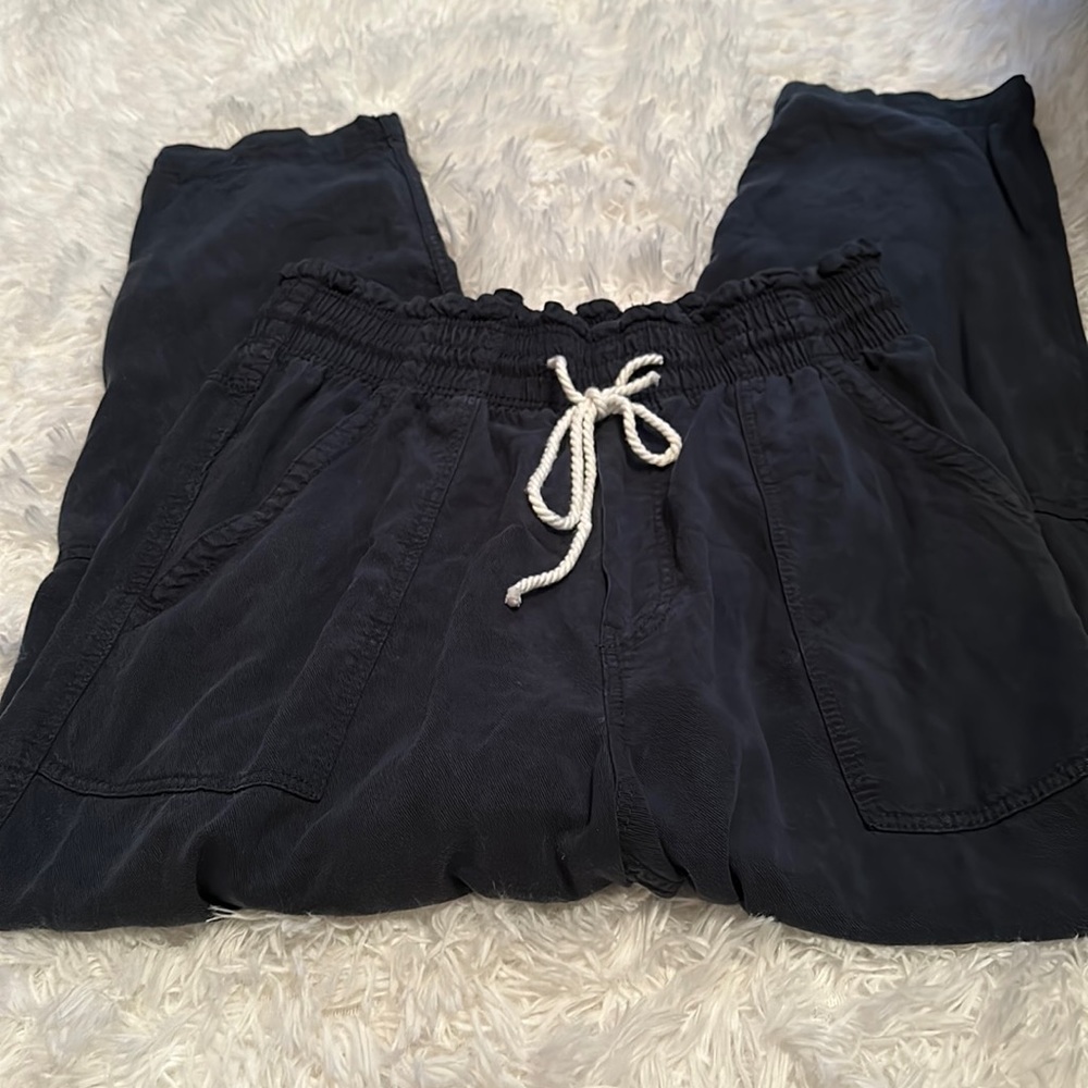 NWOT; H&M size medium pull on navy blue light weight pants